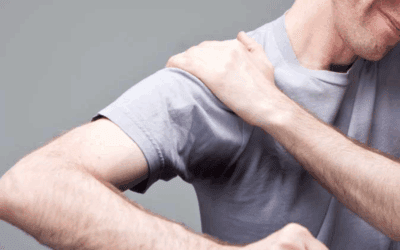 Why Does My Shoulder Hurt When I Lift My Arm?